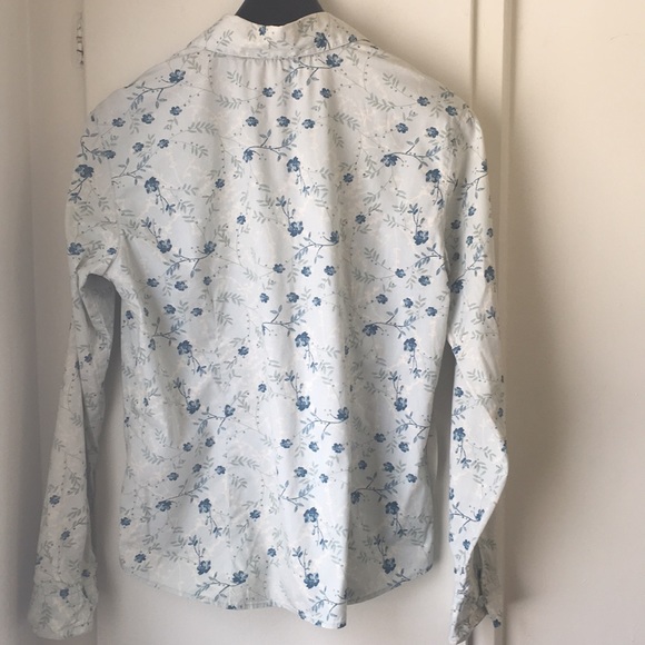 Eddie Bauer Floral Button Down - Picture 3 of 5